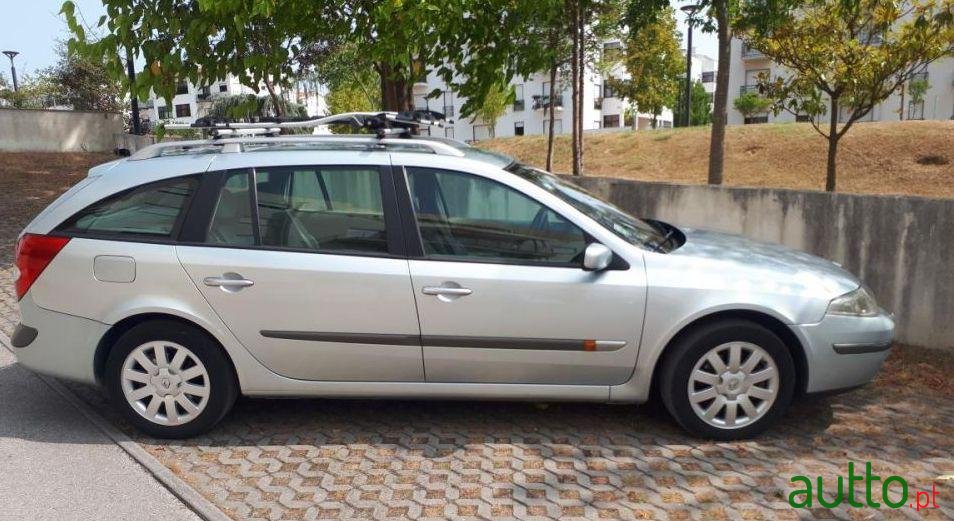 2003' Renault Laguna Break photo #4