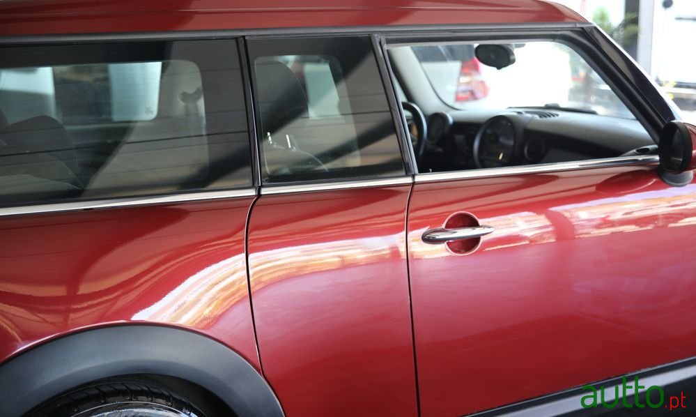2008' MINI Clubman Cooper D photo #4