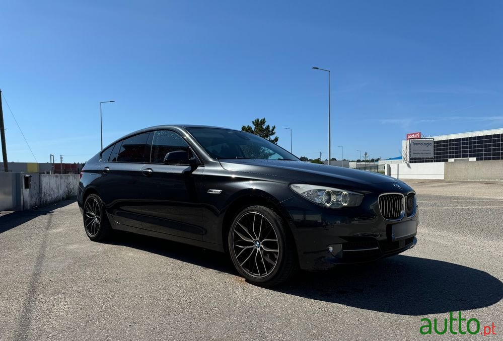 2010' BMW Série 5 photo #1