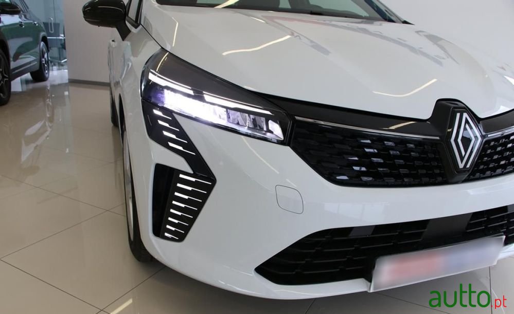 2024' Renault Clio 1.0 Tce Evolution photo #3