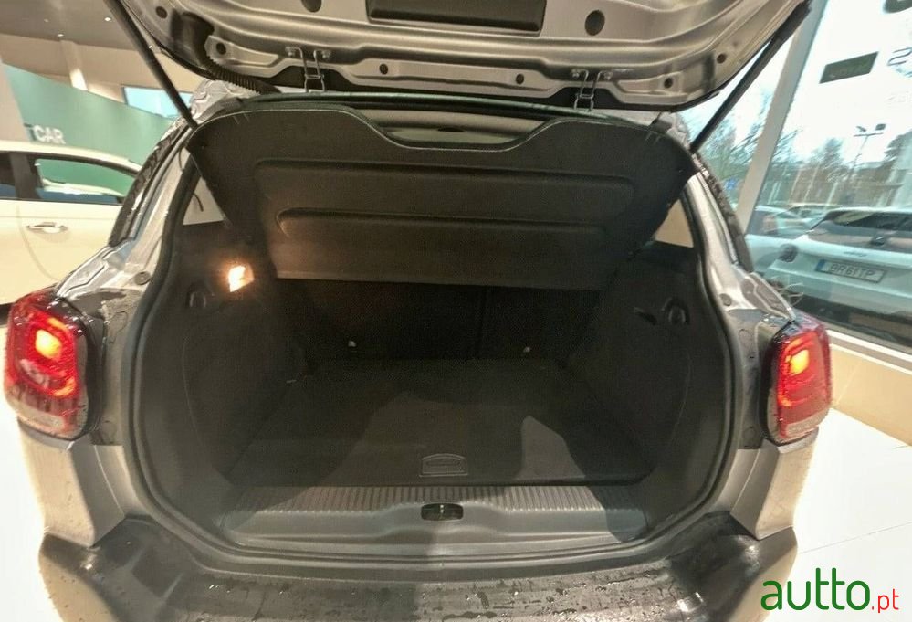 2023' Citroen C3 Aircross photo #6