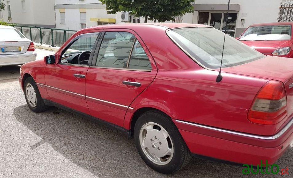 1996' Mercedes-Benz C-220 D Elegance photo #3