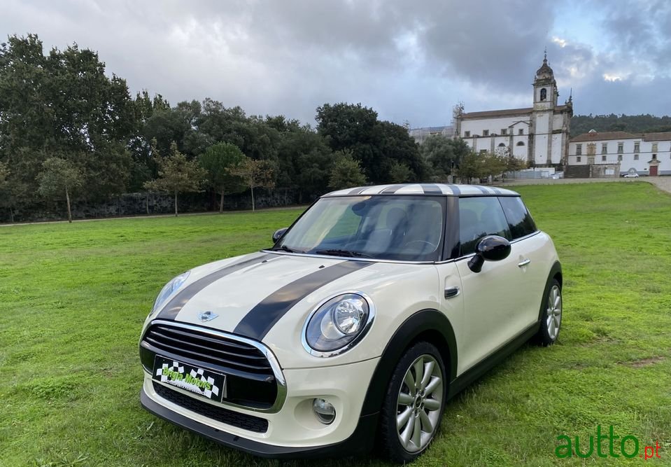 2015' MINI Cooper photo #4