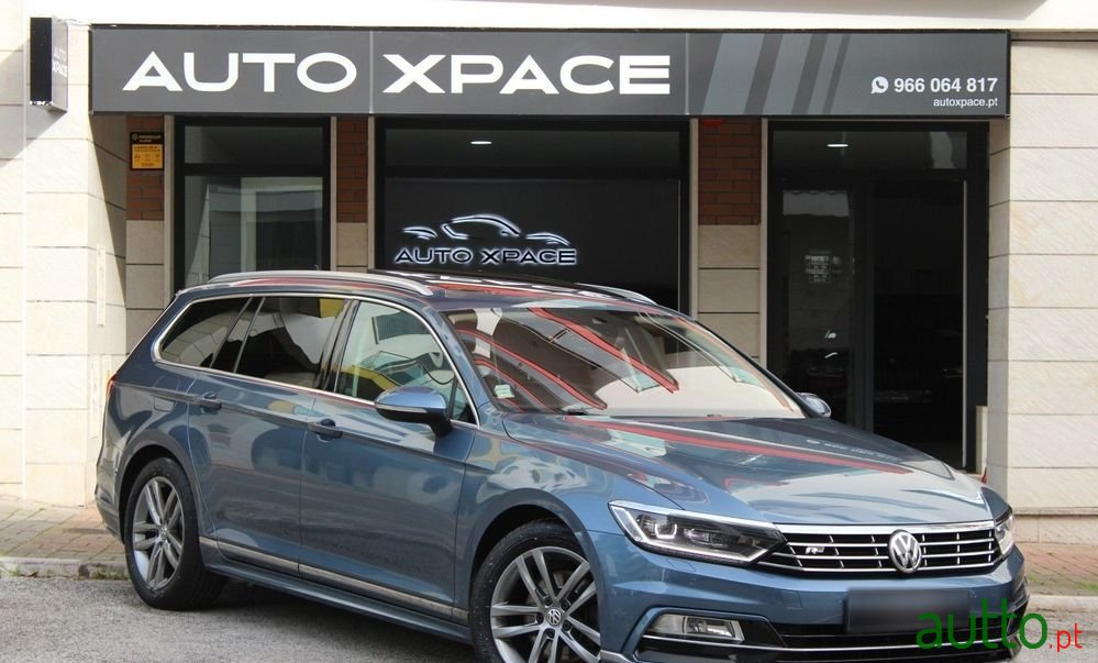 2016' Volkswagen Passat Variant photo #1