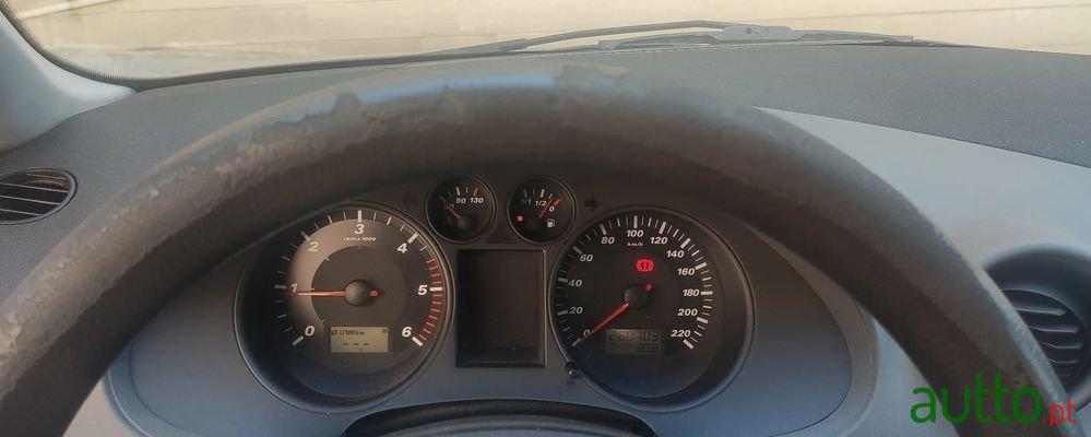 2004' SEAT Ibiza photo #6