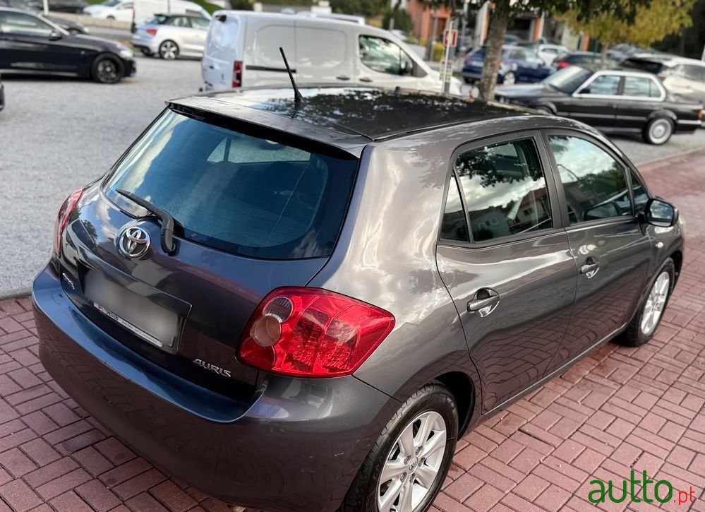 2009' Toyota Auris 1.4 D-4D Sol Dpf photo #6