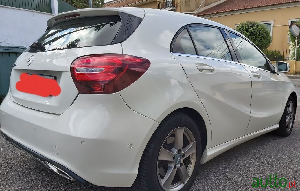 2016' Mercedes-Benz A-200 Ver-D-Urban photo #4