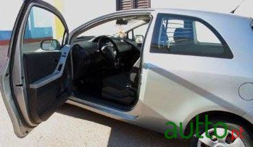 2006' Toyota Yaris photo #1