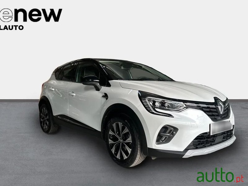 2022' Renault Captur photo #3