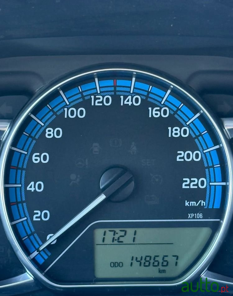 2015' Toyota Yaris photo #5