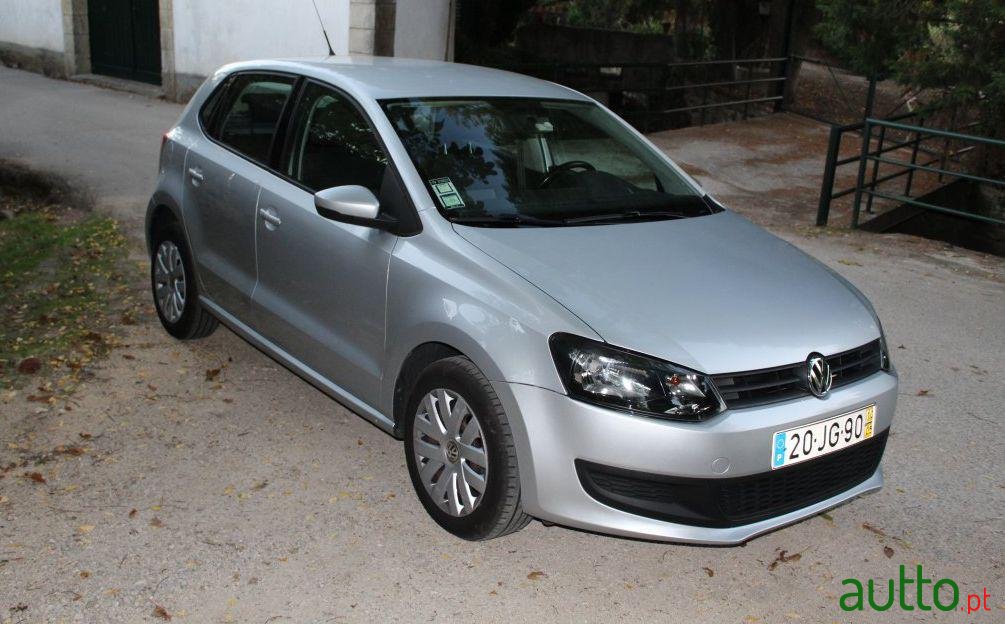 2010' Volkswagen Polo 1.2 Trendline photo #2
