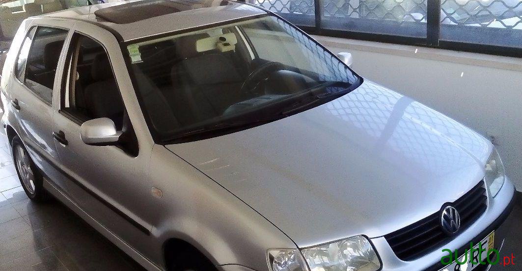 2001' Volkswagen Polo Highline Ac Abs Ta photo #1