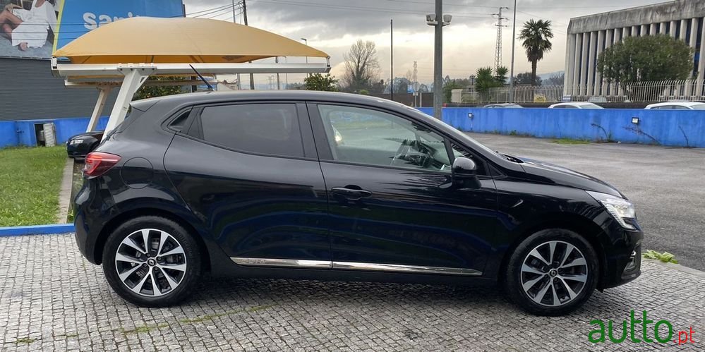 2019' Renault Clio photo #6