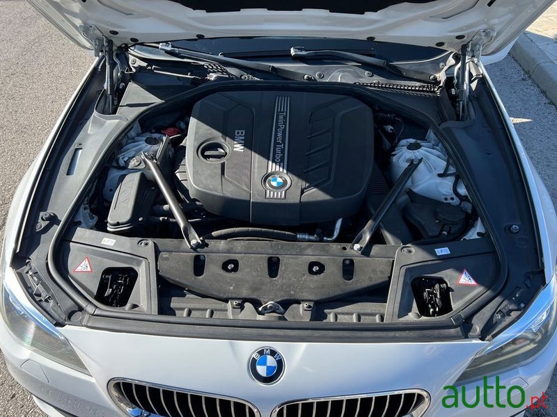 2014' BMW Série 5 D Touring photo #5