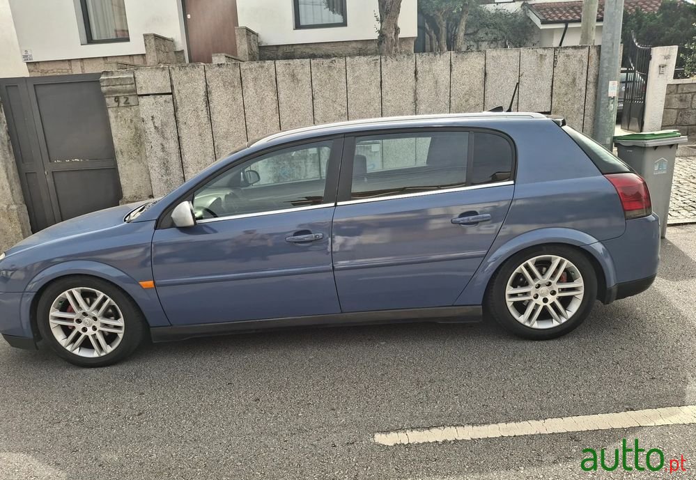 2003' Opel Signum 2.2 Dti photo #3