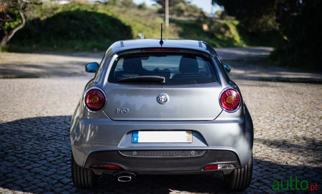 2010' Alfa Romeo MiTo photo #4