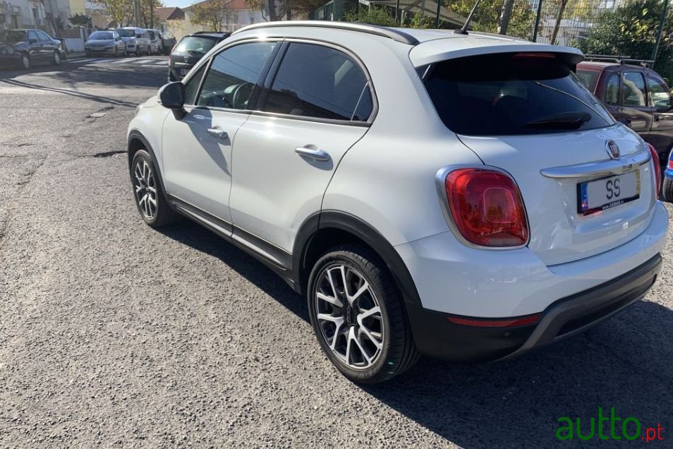 2017' Fiat 500X photo #3