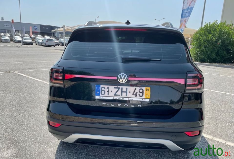 2019' Volkswagen T-Cross photo #3