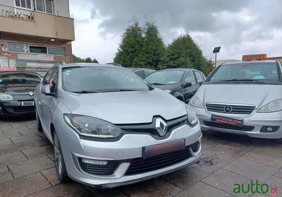2016' Renault Megane Sport Tourer photo #5