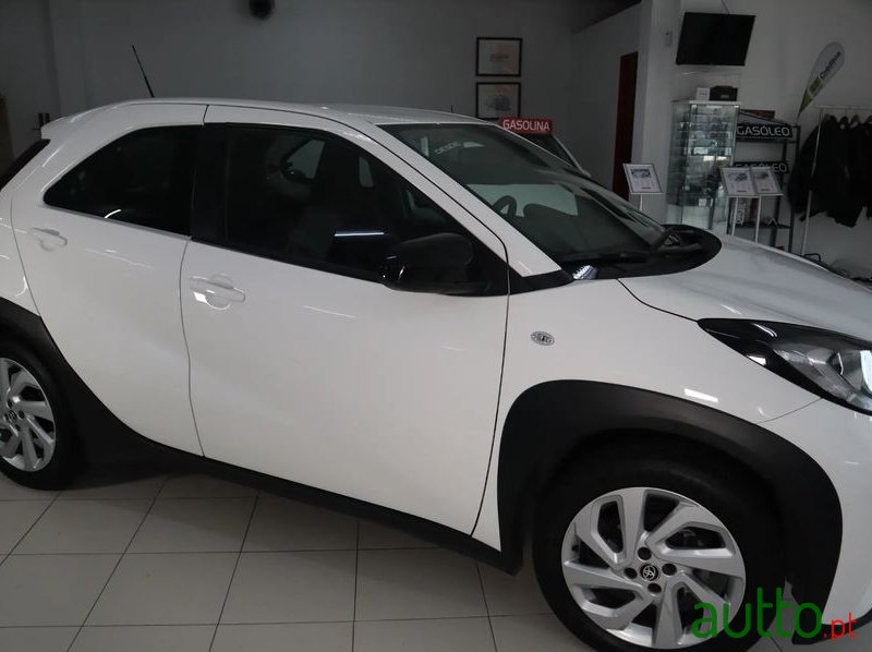 2023' Toyota Aygo X 1.0 Play photo #5