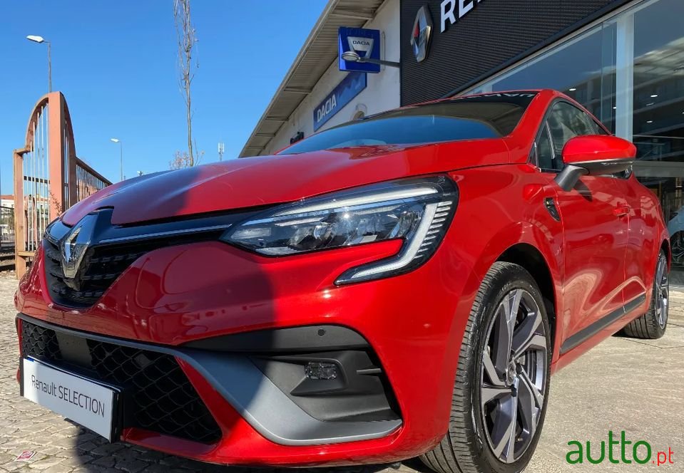 2021' Renault Clio Rs-Line photo #4
