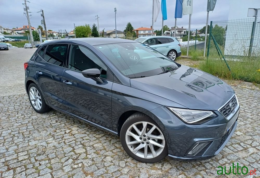 2023' SEAT Ibiza 1.0 Tsi Fr photo #1