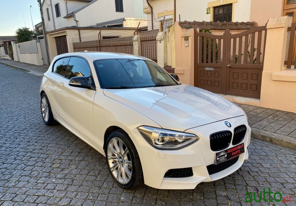 2012' BMW 118 photo #1