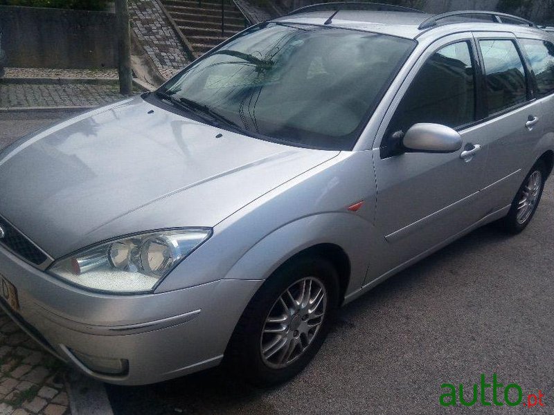 2003' Ford Focus Sw Ghia photo #1