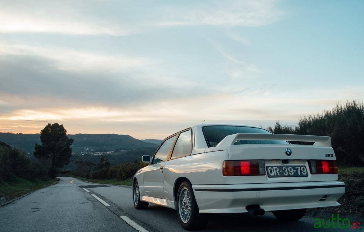 1989' BMW 1 Series М M3 photo #2