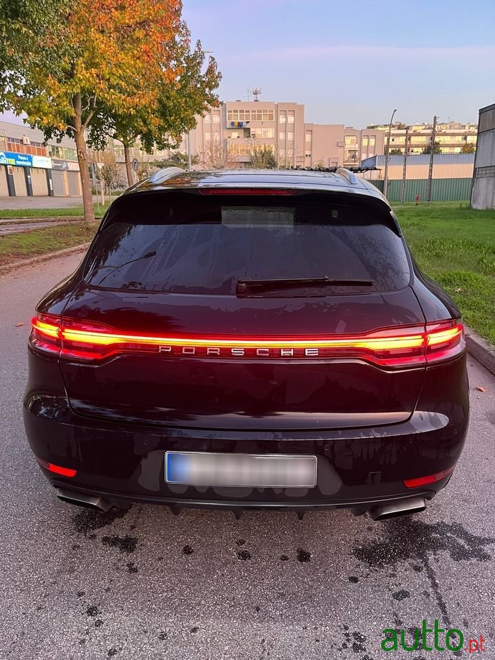 2019' Porsche Macan photo #7