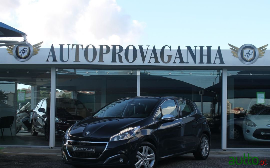 2017' Peugeot 208 photo #1