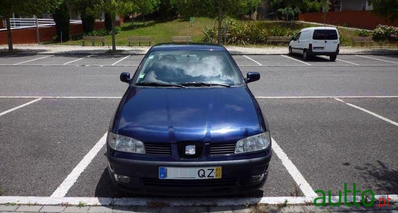 2001' SEAT Ibiza 6K2 photo #2