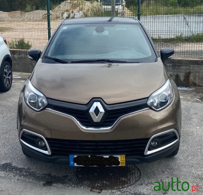 2017' Renault Captur photo #2