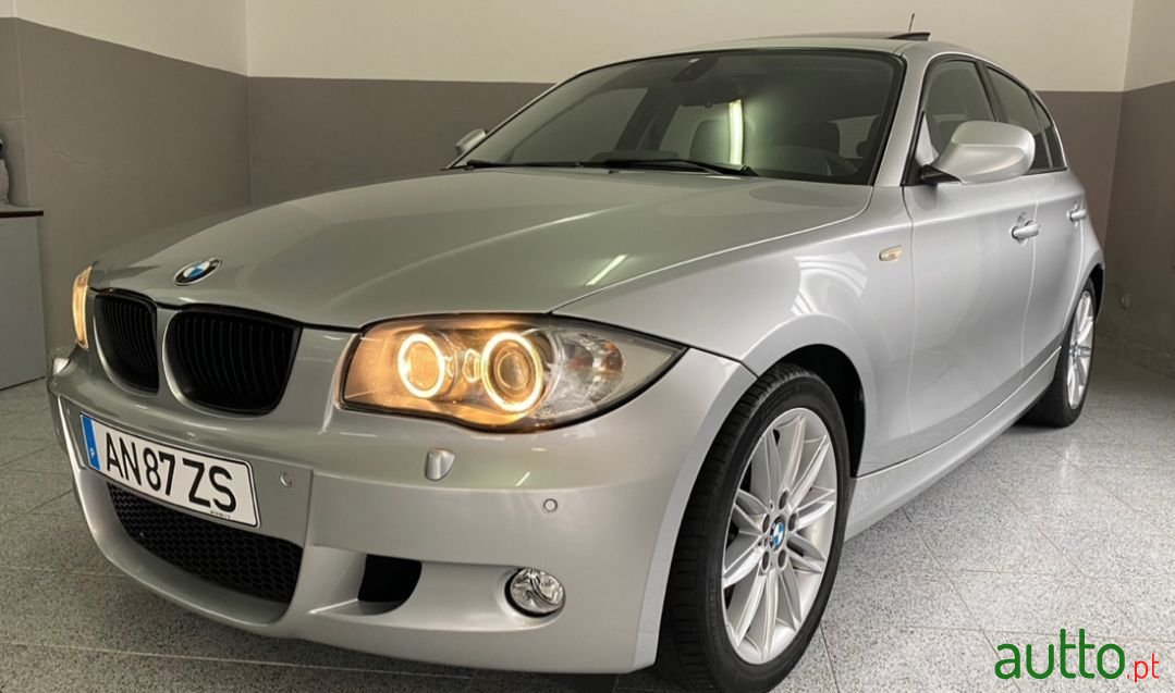 2010' BMW 118 photo #1