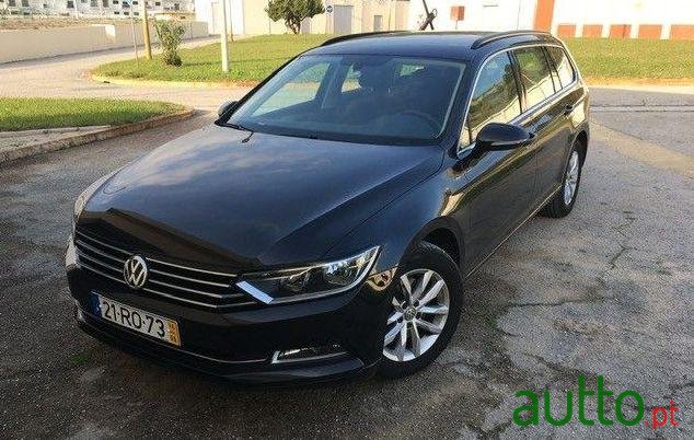 2016' Volkswagen Passat Variant photo #1