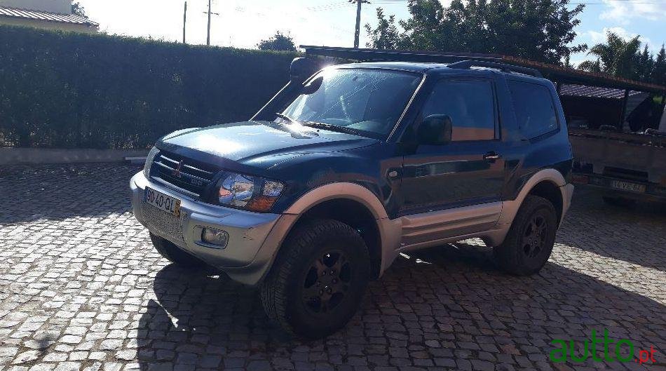 2000' Mitsubishi Pajero 3200Did photo #2