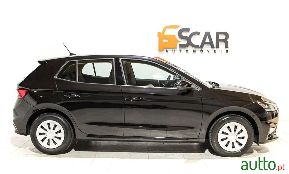 2023' Skoda Fabia 1.0 Mpi photo #5