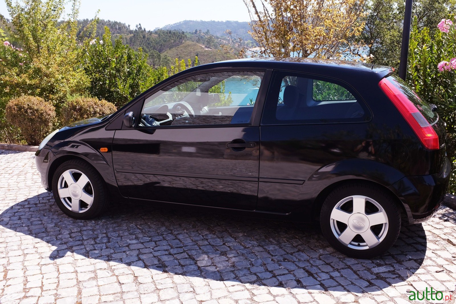 2003' Ford Fiesta photo #7