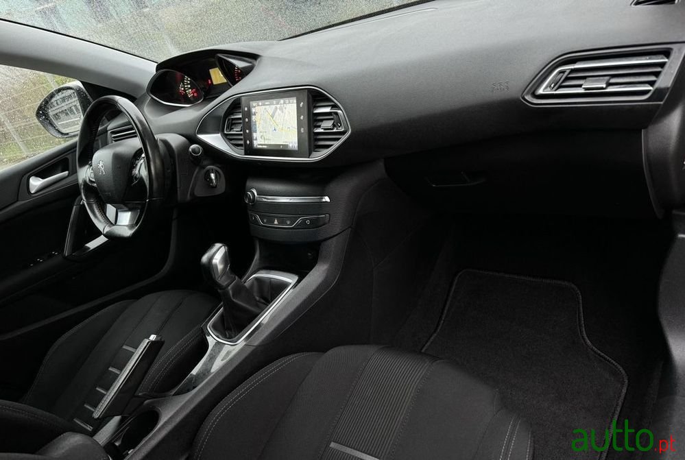 2015' Peugeot 308 Sw photo #6