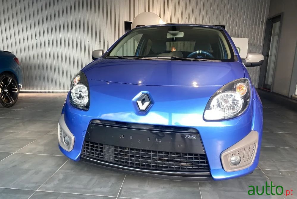 2010' Renault Twingo 1.6 16V Rs photo #3