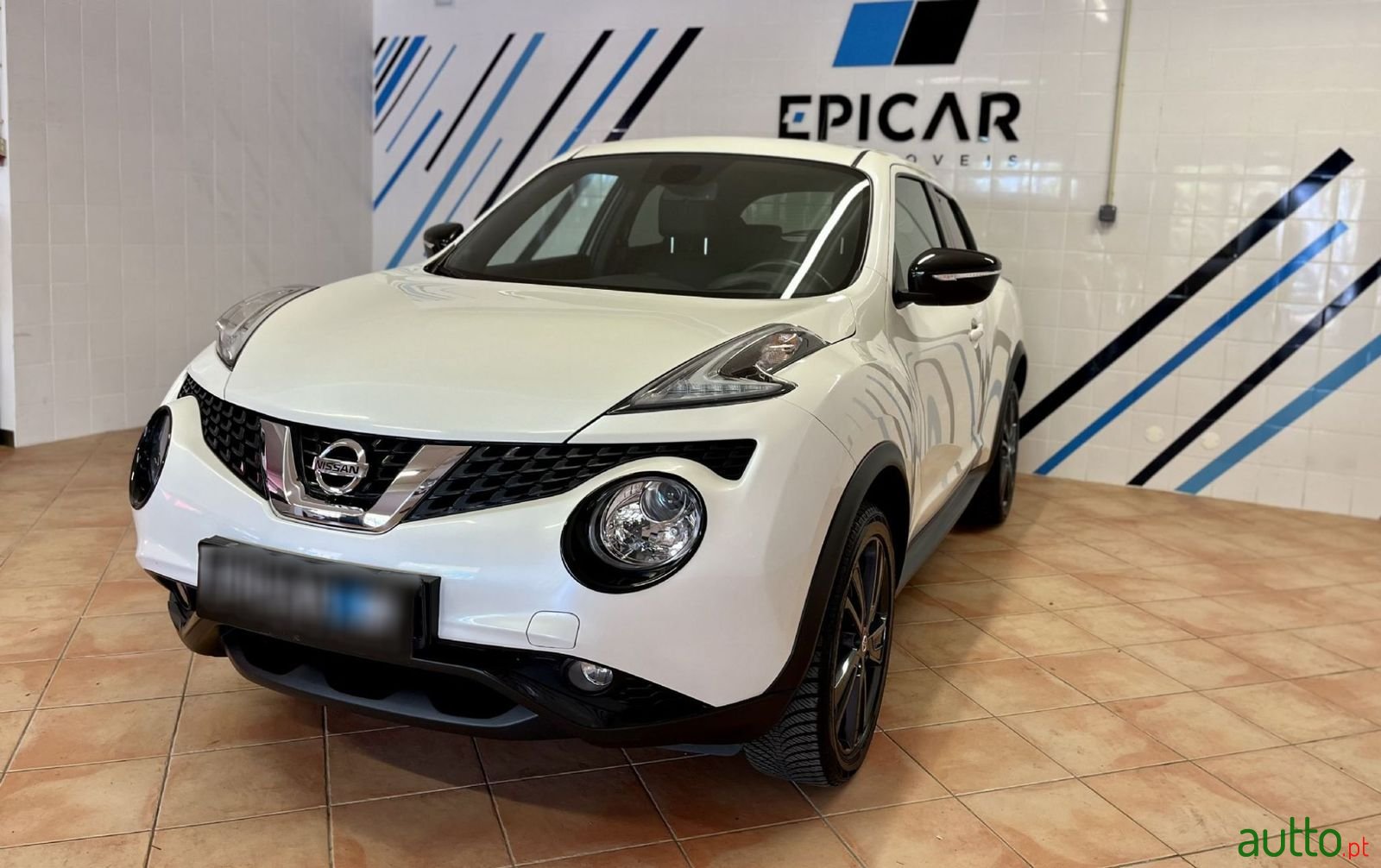 2017' Nissan Juke photo #2