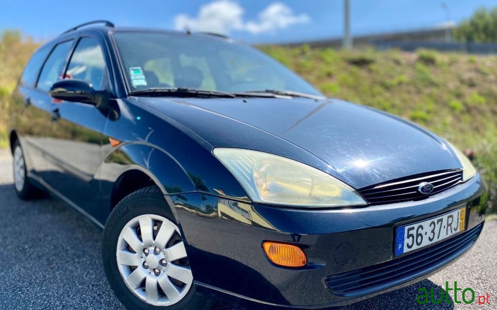 2001' Ford Focus Sw photo #3