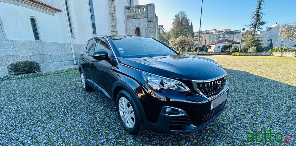 2020' Peugeot 3008 photo #2