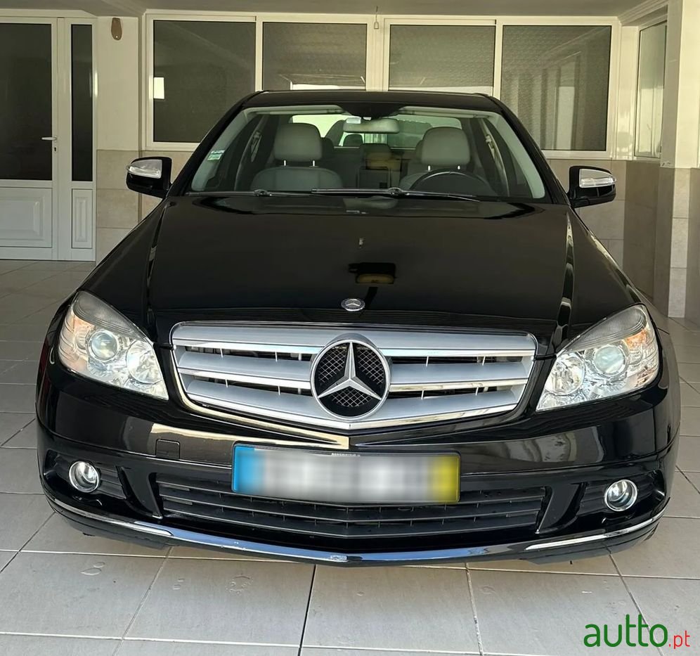 2007' Mercedes-Benz 220 photo #1