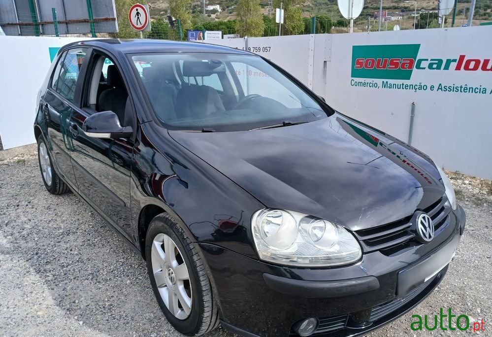 2006' Volkswagen Golf 1.4 Fsi Trendline photo #2