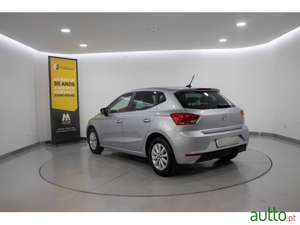 2023' SEAT Ibiza 1.0 Tsi Style photo #5