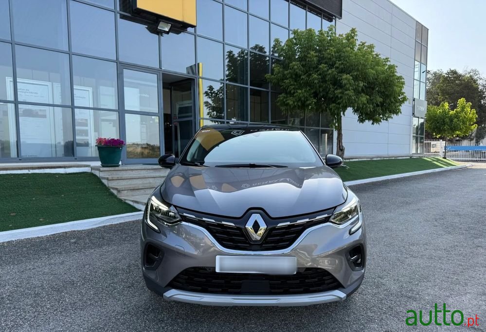 2023' Renault Captur 1.0 Tce Rs Line photo #2