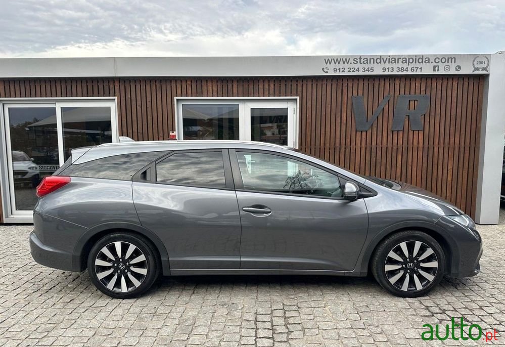 2014' Honda Civic Tourer photo #6