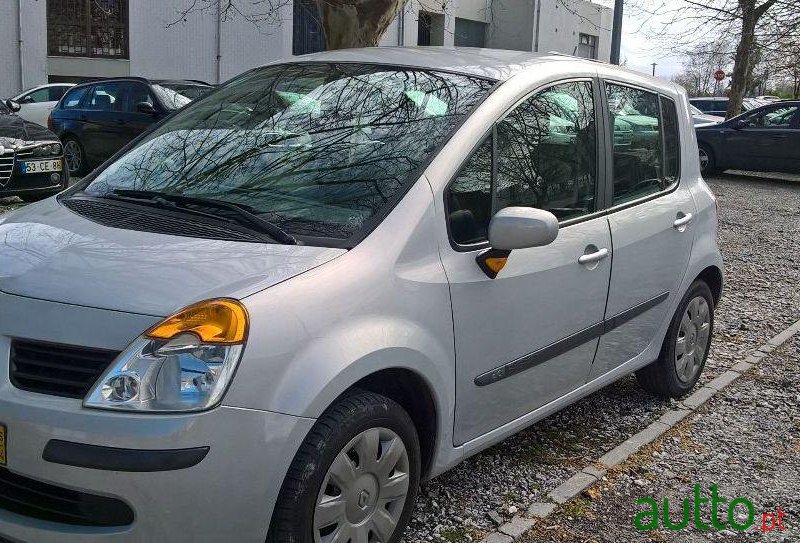 2005' Renault Modus 1.5 Dci photo #1