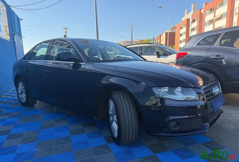 2008' Audi A4 2.0 Tdi Advance photo #4